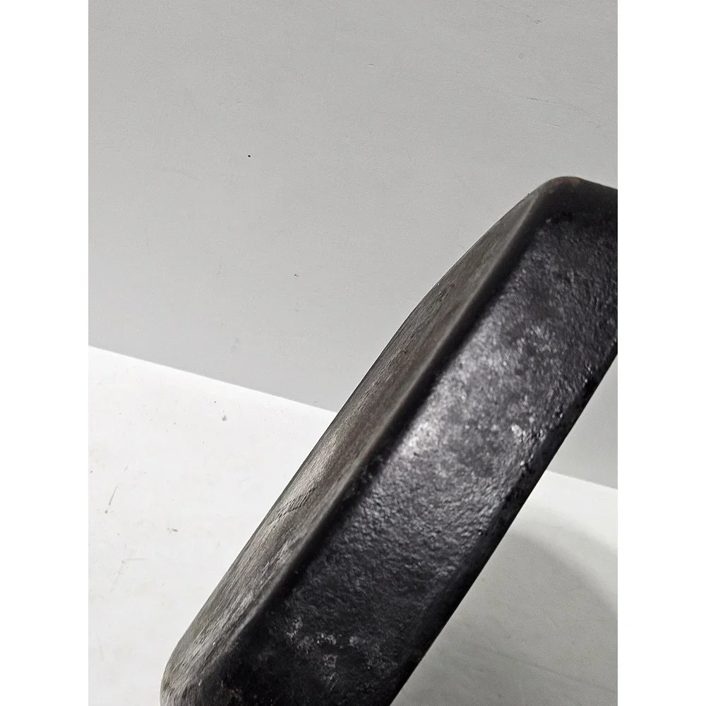 Vintage Wagner Ware Sidney O Square Skillet 1218B Cast Iron Black 9.5 Inch
